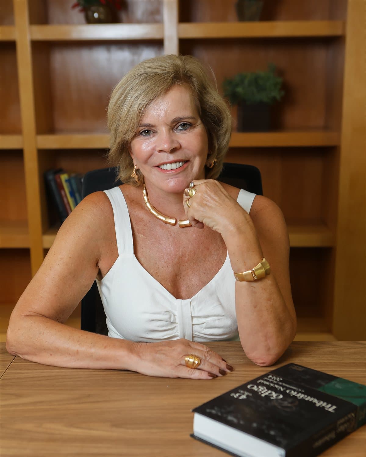 Ivanilda Perpétua de Castro Neves, auditora fiscal estadual aposentada · contadora do Castro Pereira Advogados